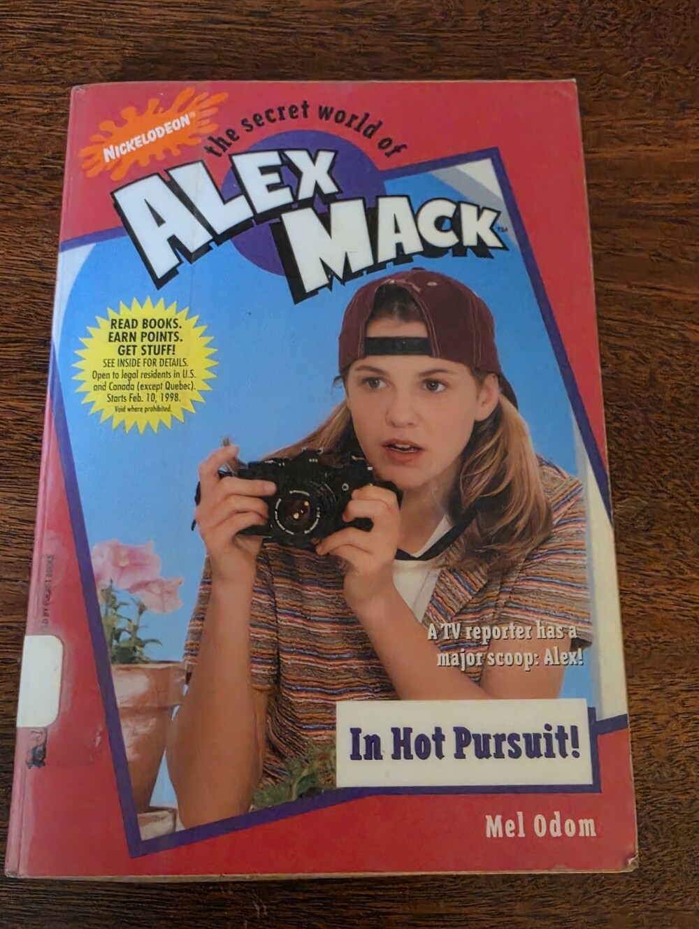 The Secret World of Alex Mack: In Hot Pursuit! Nickelodeon Paperback Book